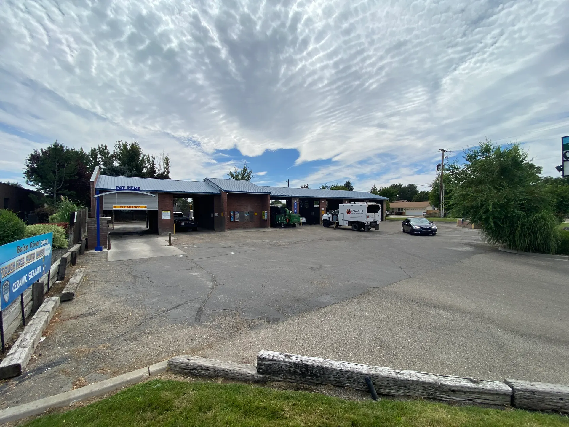 Boise River Car Wash in Boise, Idaho — photo 5 of 5