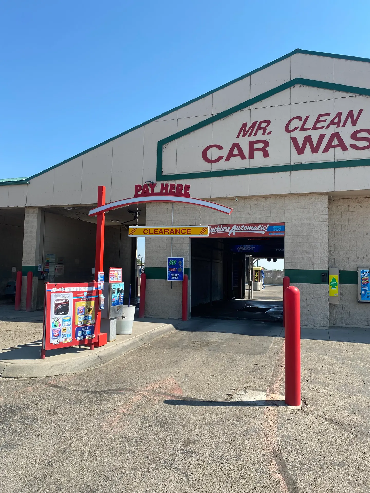 Mr Clean Car Wash wash bays at 2803 Garrity Blvd in Nampa, Idaho